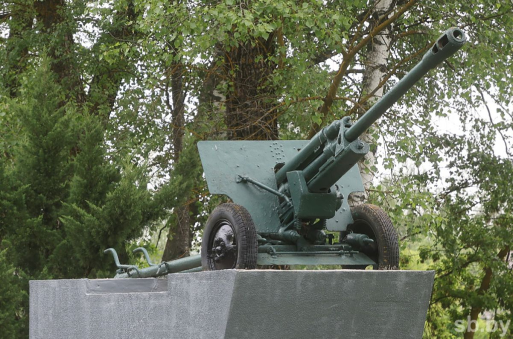 834c8364107782d6a05ee41d69a9c210 (1).jpg