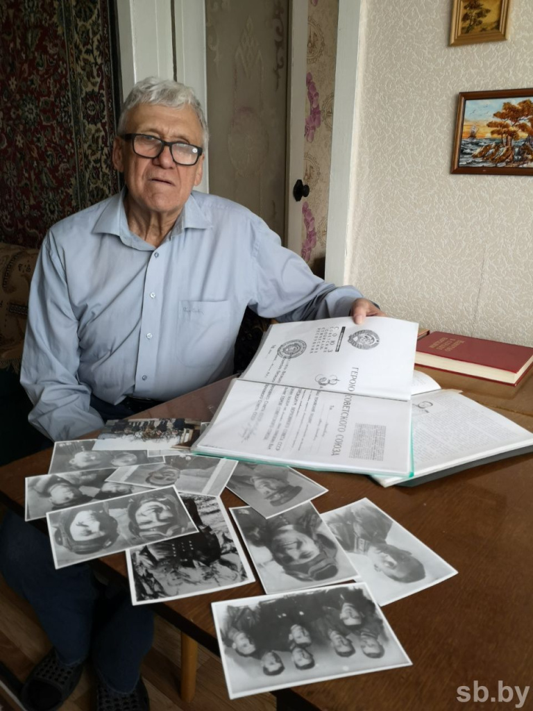 0a0bf25dc50f806d7f85956856b06614.jpg 0a0bf25dc50f806d7f85956856b06614.jpg